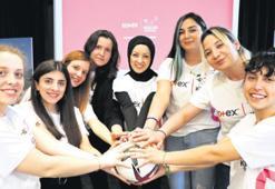 Yeşil sahalara kadın markajı!