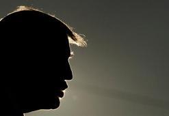 Eski Savunma Bakanı açıkladı: 'Trump, füze atmayı teklif etti!'