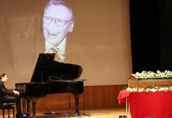 Fazıl Say'dan babasına 'Babam Ahmet Say' bestesi ile veda