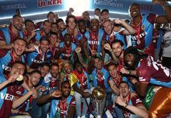 Trabzonspor'da şölen havası! Fırtına'dan unutulmaz şampiyonluk kutlaması