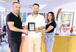 Demirtaş’a teşekkür plaketi