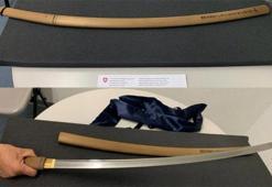 Sınırda 650 bin euro değerinde 700 yıllık bir samuray kılıcı ele geçirildi