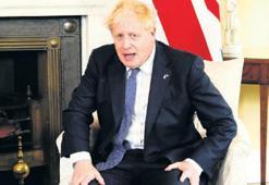 Johnson, partisinden güvenoyu aldı