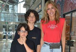 Çağla Şıkel ve oğullarının alışveriş günü
