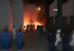 Meksika'da hastane yangını: Hastalar sedyelerle tahliye edildi