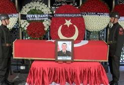 Şehit Uzman Çavuş Sercan Baş son yolculuğuna uğurlandı