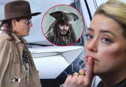 &#x27;Karayip Korsanları&#x27;na geri mi dönüyor? Johnny Depp&#x27;in sözcüsünden açıklama