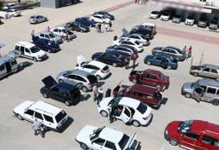 İkinci el otomobil pazarında bayram hareketliği