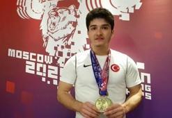 Milli halterci Muhammed Furkan Özbek gümüş madalya kazandı