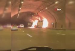 Tünelde tır yandı, sürücüler mahsur kaldı