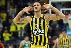 Fenerbahçe Beko'dan Anadolu Efes'e transfer