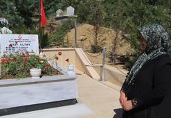 15 Temmuz şehidinin eşi: Her gün gelecek gibi bekliyoruz