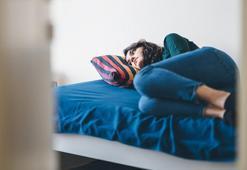 Daha önce geçirenler ve kadınlar risk altında! Mevsimsel depresyon ve tedavisi