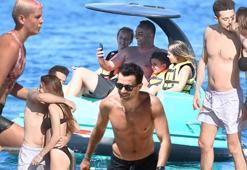 Ünlü isimler, Çeşme ve Bodrum sahillerine akın etti!