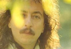 İLHAN İREM KİMDİR, neden öldü? İlhan İrem hastalığı neydi, kaç yaşındaydı? İşte, şarkıları ve hayatı