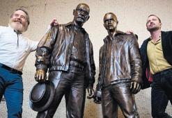 ‘Breaking Bad’in heykelleri mahalleyi karıştırdı