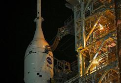 NASA yeni uzay aracı Artemis'i Pazartesi günü Ay’a gönderecek