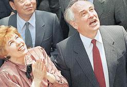 Ülkesinde nefret dışarıda saygı...