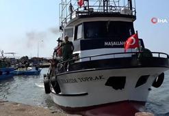 Karadeniz’de tekneler kasa kasa balıkla döndü