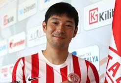 Antalyaspor'dan orta sahaya Japon futbolcu! 2 yıllık imza