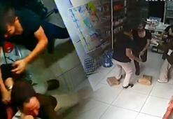 Üsküdar'da yumruk ve asma kilitli saldırı kamerada