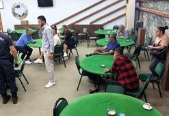 İzmir’de kumar operasyonu! 91 kişiye 165 bin 529 lira ceza kesildi