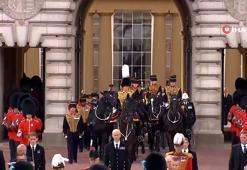 Kraliçe II. Elizabeth'in naaşı Westminster Hall'e getirildi