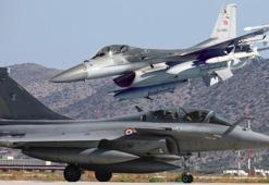 Atina'ya kötü haber! Türk F-16’ları Rafale’nin solunda uçacak
