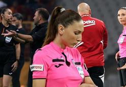 Süper Lig'de kadın hakem haftası! Okan Buruk ile diyaloğu damga vurdu