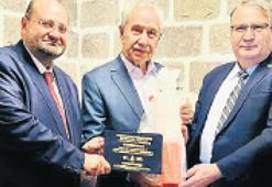 Yunusemre’nin projelerini paylaştı