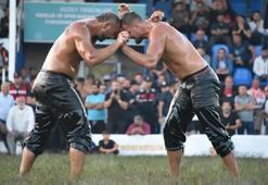 Yunusemre'de altın kemerin sahibi Hüseyin Gümüşalan oldu