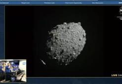 NASA'nın uzay aracı asteroit ile çarpıştı