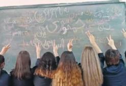 İran’da protestolar liselere sıçradı