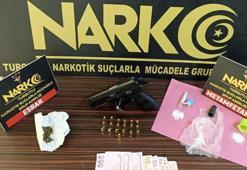 Manisa'da 5 adrese uyuşturucu baskını: 4 kişi tutuklandı