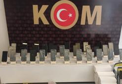 Konya'da kaçak cep telefonu ve sigara satışına 3 gözaltı