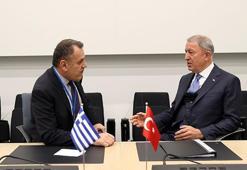 Bakan Akar'a, Yunan mevkidaşından taziye mesajı
