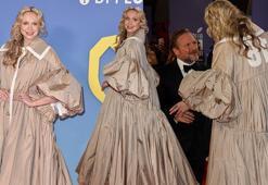 Gwendoline Christie ile Rian Johnson'ın boy farkı galayı gölgede bıraktı