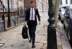 Rishi Sunak: İngiltere'de başbakanlık yarışının favorisi eski maliye bakanı