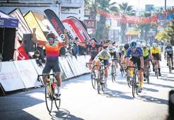 Pedallar çocuklar  için dönecek