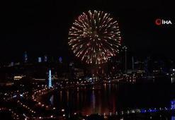 Azerbaycan’da 8 Kasım Zafer Günü havai fişek gösterileri ile kutlandı