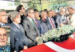 Gazeteci Hıncal Uluç son yolculuğuna uğurlandı