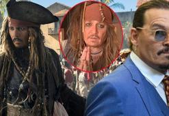 Johnny Depp'ten hasta hayranına Kaptan Jack Sparrow sürprizi!