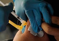 İlk Covid-19 aşısı 2 yıl önce yapıldı! Aşıların etkinliği ve yan etkileri konusunda neler biliniyor?