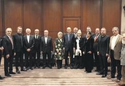 Necip Fazıl’a da Nazım Hikmet’e de sahip çıktık