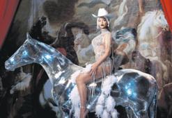 Zirveyi kadınlar kaptı