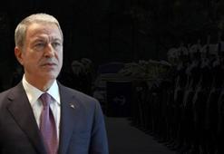 Bakan Akar'dan Yunanistan'a '6 mil' uyarısı