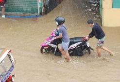 Filipinler'de sel ve heyelanların bilançosu ağırlaşıyor