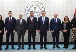 Bakan Özer, ABD Büyükelçisi Flake'i kabul etti