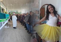 Tatil için gittiği Isparta'dan hayatını kaybeden Ecrin, Kuşadası'nda toprağa verildi
