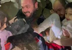 İlk isteği bu oldu! Ayaz ile ablası Ece Su enkazdan çıkarıldı